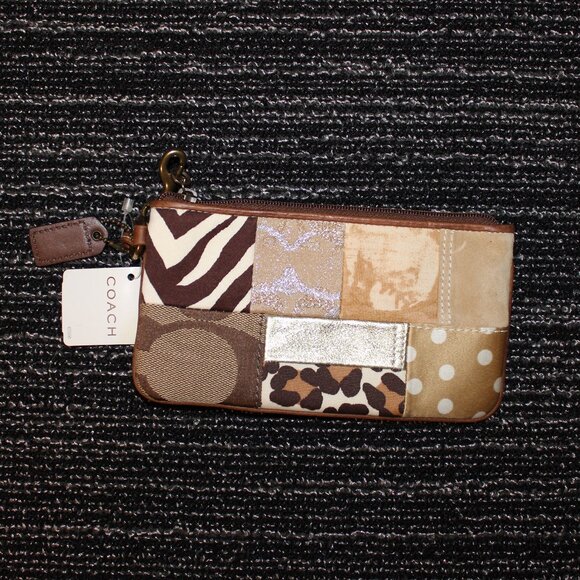 Coach vintage Patchwork Wristlet (NWT) - Picture 2 of 5